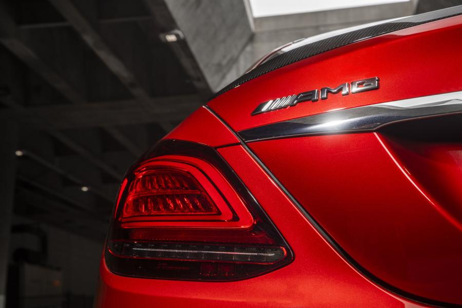 Детали экстерьера Mercedes-AMG C63 S (W205) 2018 года  (NA) (фото 2 из 40)